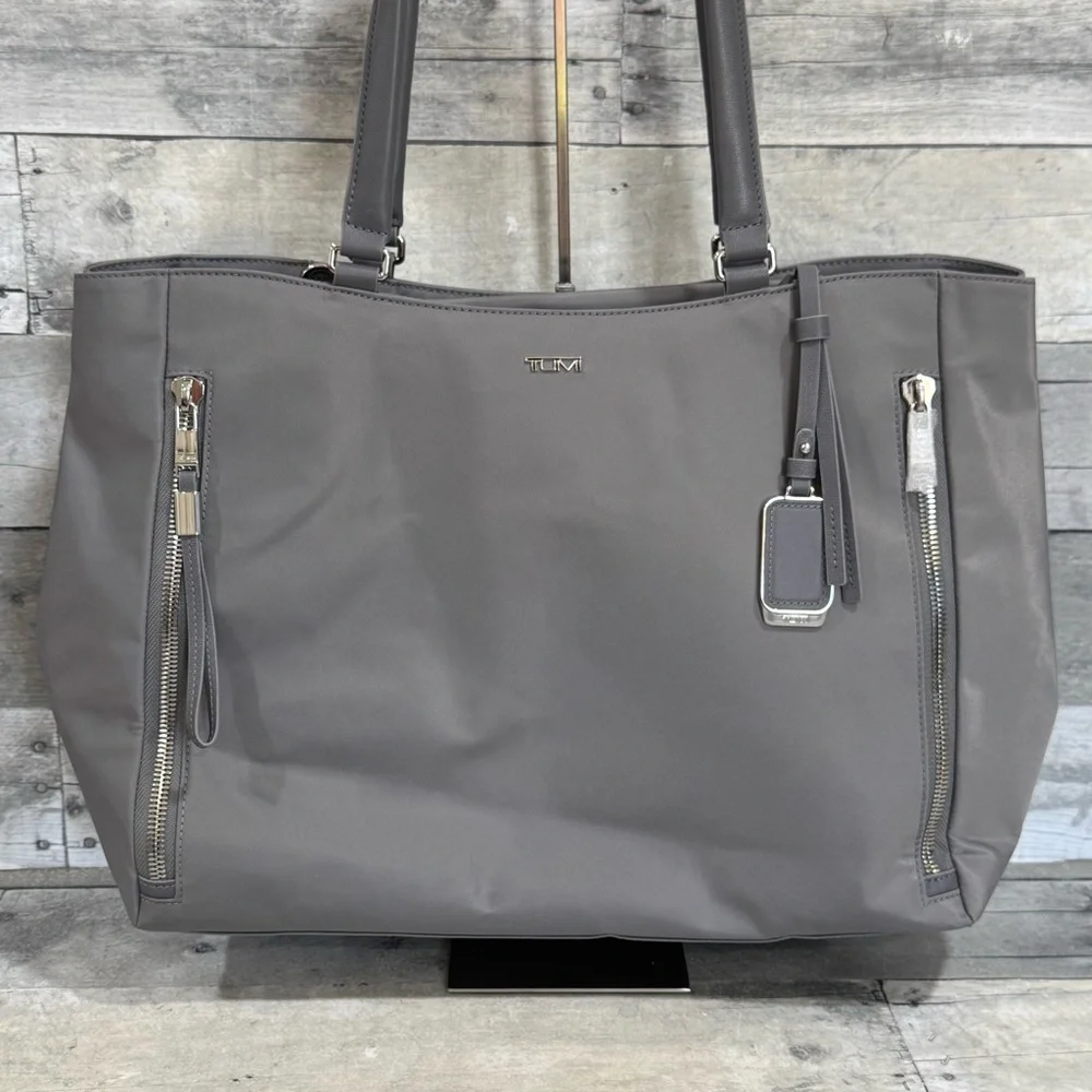 TUMI VOYAGEUR Large Valetta Tote in Fog NEW WITHOUT TAG